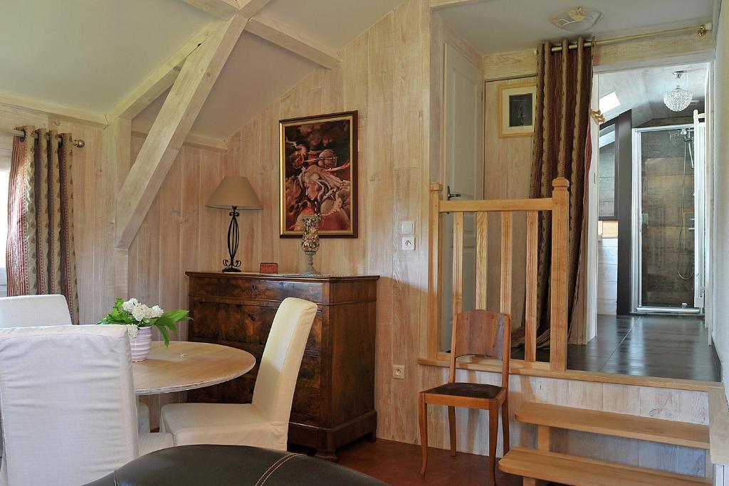 La Belle Epoque Bed and Breakfast Sansac-de-Marmiesse Værelse billede