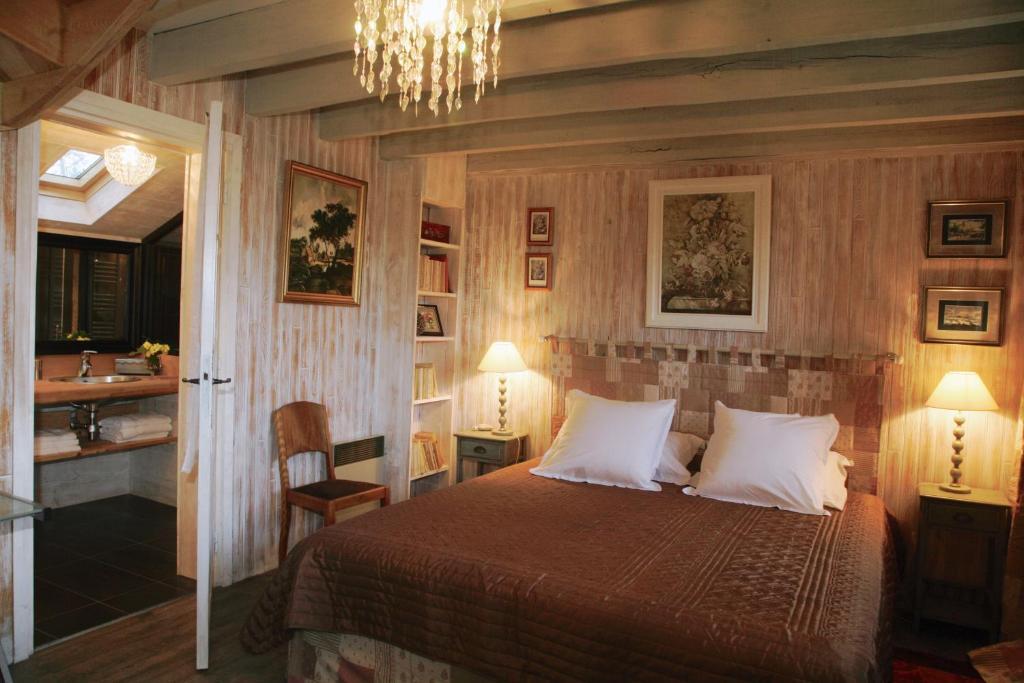 La Belle Epoque Bed and Breakfast Sansac-de-Marmiesse Værelse billede